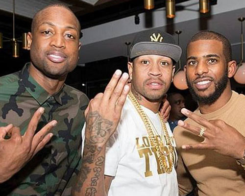 进球+造乌龙，麦克托米奈当选那不勒斯2-0卡拉巴赫全场最佳（麦克托米奈一球一造乌龙，那不勒斯2-0卡拉巴赫之战当选全场最佳）