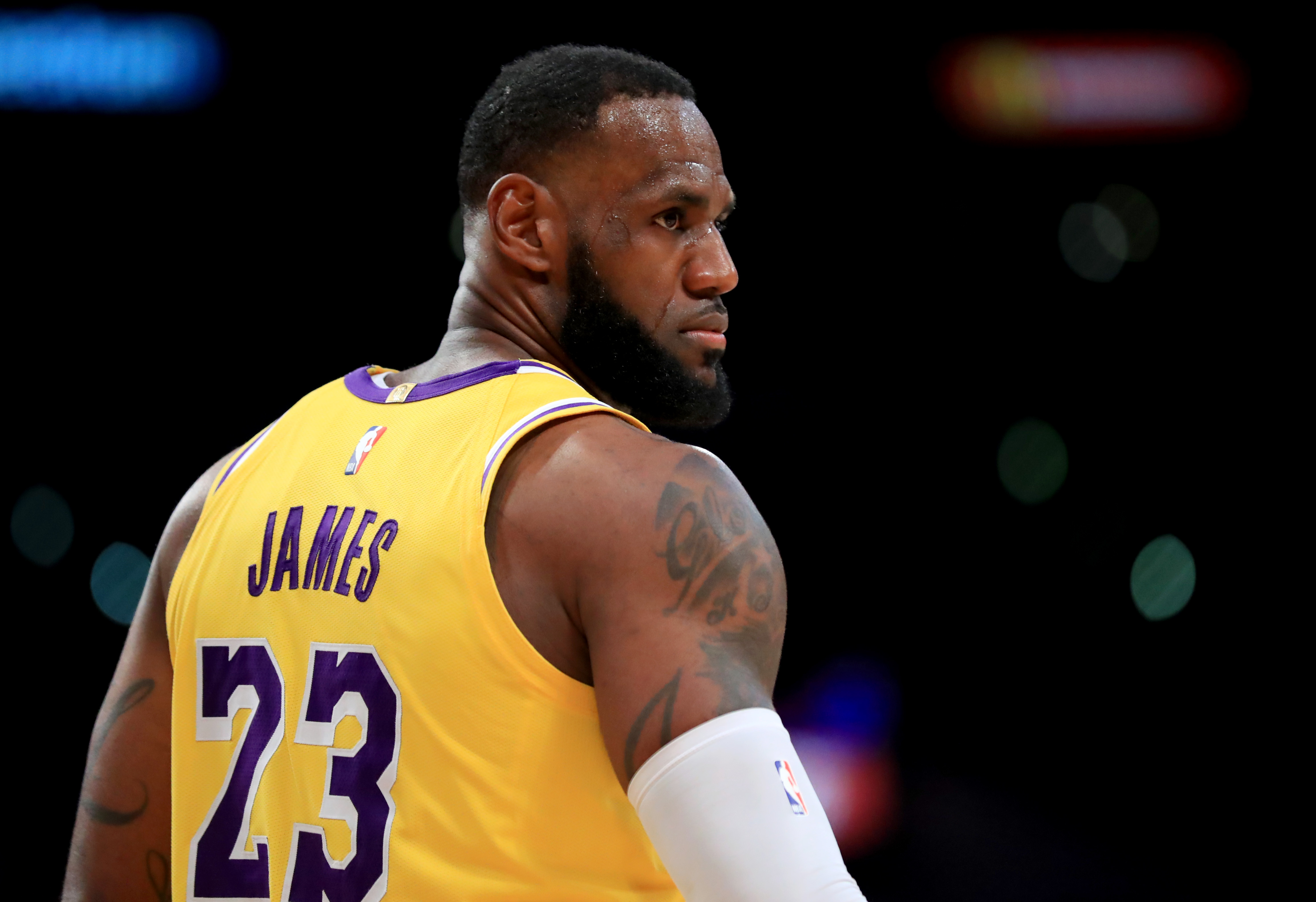 小卡纳瓦罗：在我哥光环下成长压力很大；我始终爱着那不勒斯（小卡纳瓦罗：哥哥光环压得我不轻，但我对那不勒斯的爱从未改变）