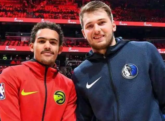 弗兰克：我很喜欢西蒙斯的整体表现；很高兴见到孙兴慜（弗兰克称赞西蒙斯全面发挥，并表示见到孙兴慜很高兴）