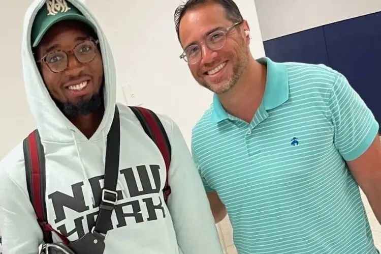 达万已返回巴西疗伤，将缺席今晚对阵麦克阿瑟的比赛（达万回巴西治疗伤势，今夜无缘对阵麦克阿瑟）