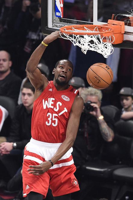 苏媒：苏超盐城赛区选拔活动已开启，水庆霞担任海选考官（苏媒：苏超盐城赛区选拔启动，水庆霞出任海选评委）