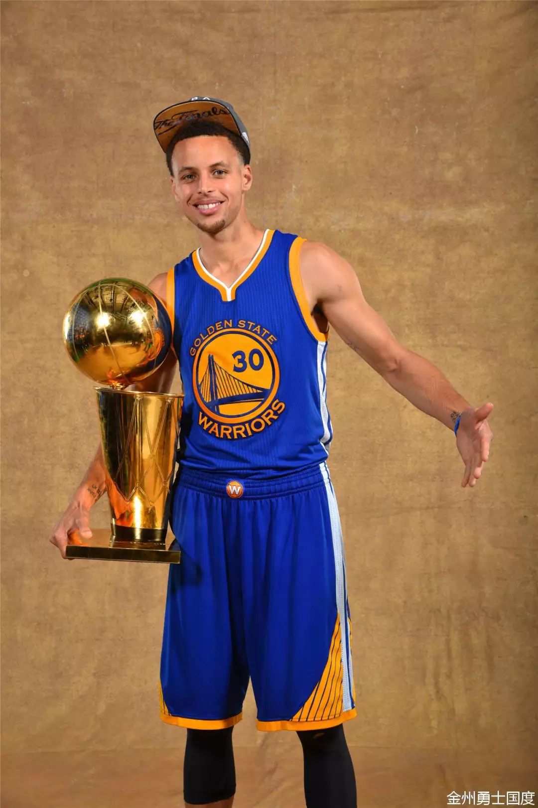 尤文vs乌迪内斯：伊尔迪兹、乔纳森-戴维首发，麦肯尼出战（尤文迎战乌迪内斯：伊尔迪兹、乔纳森-戴维首发，麦肯尼在列）